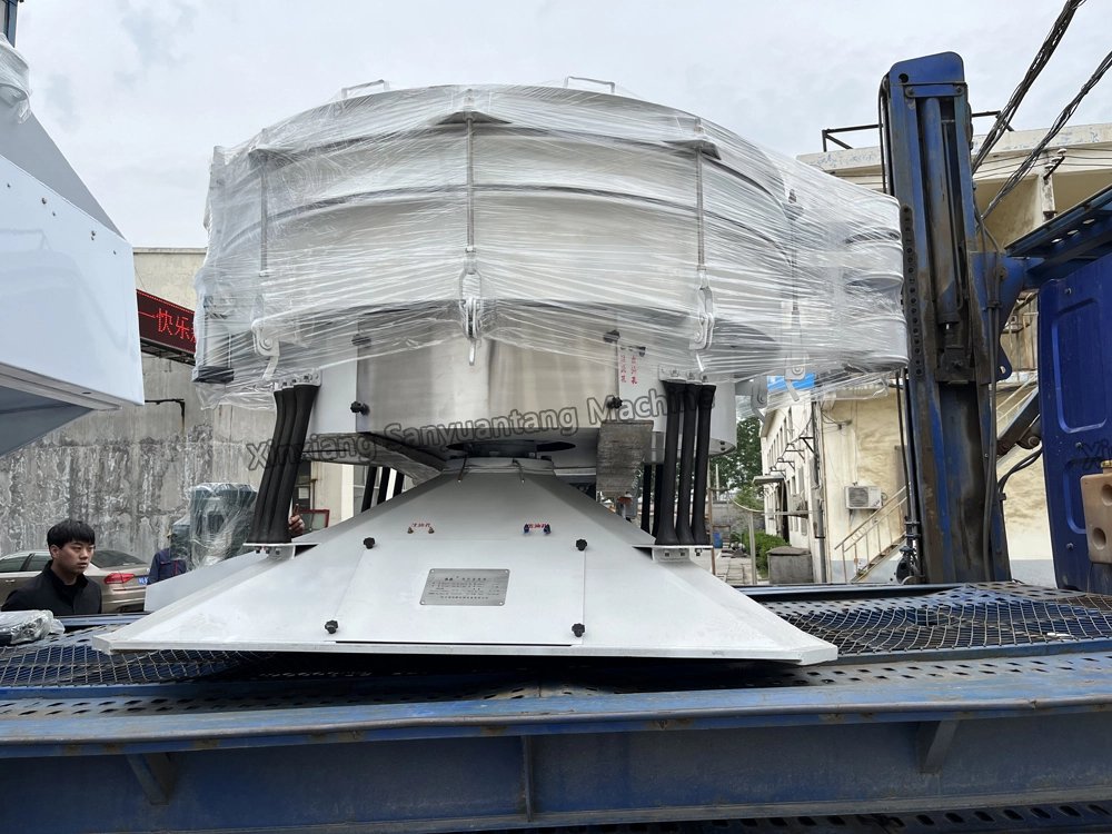 circular tumbler screener