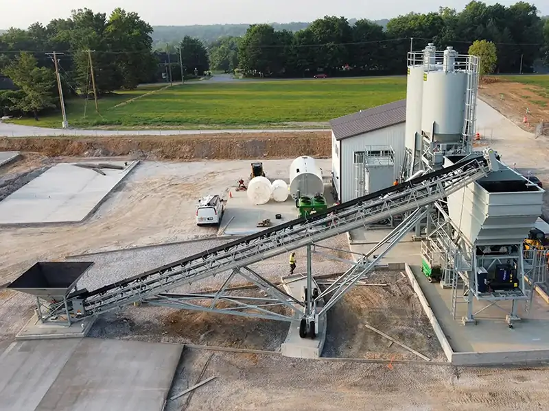 Rubber Mobile Belt Conveyor With Hopper