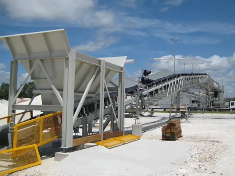 Rubber Mobile Belt Conveyor With Hopper