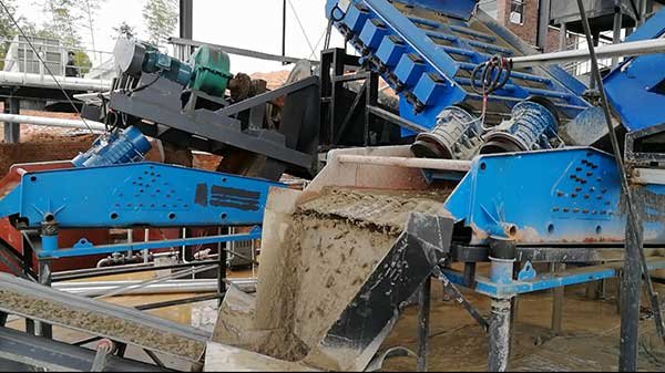 Dewatering Vibrating Screen